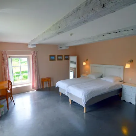 Luxurious In Falaen With Sauna Casa de Férias Abadia de Maredsous